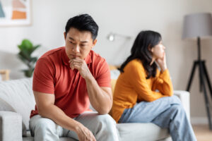 Massachusetts couple discussing their alimony agreement after divorce